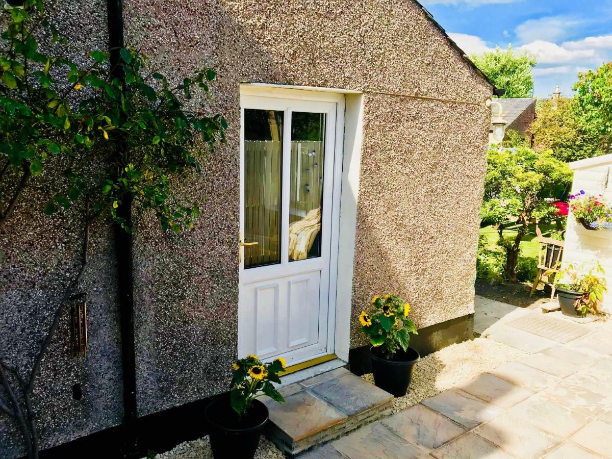 Self-Contained Studio City Centre Location Inverness Kültér fotó