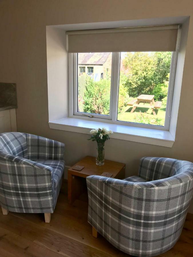 Self-Contained Studio City Centre Location Inverness Kültér fotó